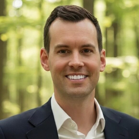 Headshot of Lucas Fender, ChFC®, CRPC®, CRPS®